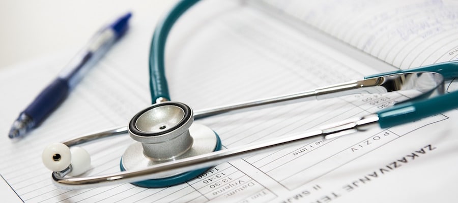 <a target="_blank" href="https://pixabay.com/en/medical-appointment-doctor-563427/">DarkoStojanovic</a> / Pixabay” style=”border-radius:0px;–objectFit:cover;–imagePosX:50%;–imagePosY:50%” decoding=”async” srcset=”https://www.policyalternatives.ca/wp-content/uploads/2025/04/pn_april2018_move-prevent-extra-billing.jpeg 900w, https://www.policyalternatives.ca/wp-content/uploads/2025/04/pn_april2018_move-prevent-extra-billing-300×133.jpeg 300w, https://www.policyalternatives.ca/wp-content/uploads/2025/04/pn_april2018_move-prevent-extra-billing-768×341.jpeg 768w” sizes=”(max-width: 900px) 100vw, 900px” /></div><div  class=