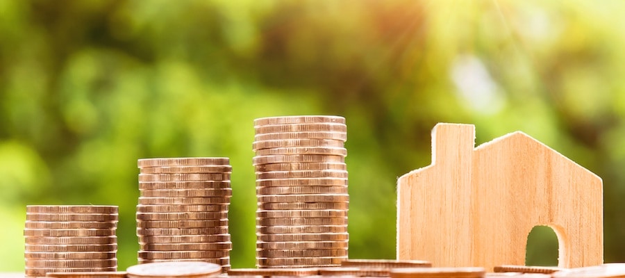 Image: <a target="_blank" href="https://pixabay.com/en/money-home-coin-investment-2724245/">Nattanan Kanchanaprat</a> / Pixabay” style=”border-radius:0px;–objectFit:cover;–imagePosX:50%;–imagePosY:50%” decoding=”async” srcset=”https://www.policyalternatives.ca/wp-content/uploads/2025/04/pn_aug2018_land-wealth.jpeg 900w, https://www.policyalternatives.ca/wp-content/uploads/2025/04/pn_aug2018_land-wealth-300×133.jpeg 300w, https://www.policyalternatives.ca/wp-content/uploads/2025/04/pn_aug2018_land-wealth-768×341.jpeg 768w” sizes=”(max-width: 900px) 100vw, 900px” /></div><div  class=