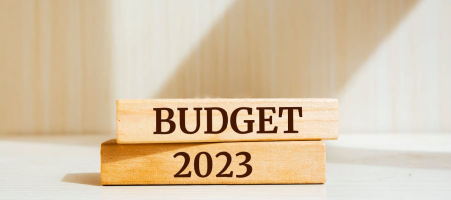 <a href="https://www.shutterstock.com/g/Uuganaa/" target="_blank" rel="noopener">Uuganbayar </a> / Shutterstock” style=”border-radius:0px;–objectFit:cover;–imagePosX:50%;–imagePosY:50%” decoding=”async” loading=”lazy” srcset=”https://www.policyalternatives.ca/wp-content/uploads/2025/04/pn_feb2023_prebudget2023.jpeg 900w, https://www.policyalternatives.ca/wp-content/uploads/2025/04/pn_feb2023_prebudget2023-300×133.jpeg 300w, https://www.policyalternatives.ca/wp-content/uploads/2025/04/pn_feb2023_prebudget2023-768×341.jpeg 768w” sizes=”auto, (max-width: 900px) 100vw, 900px” /></a><div  class=
