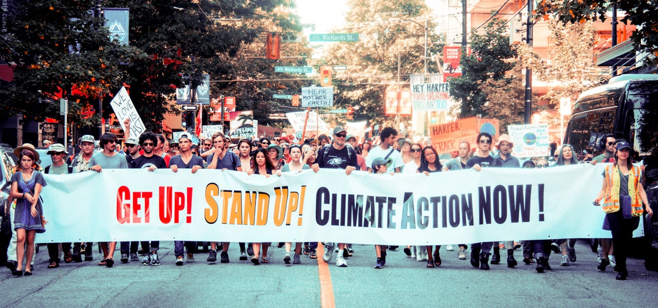 On September 21, 2014, thousands of Canadians came together in Vancouver in solidarity with over 300,000 in New York City for the People's Climate March. Photo: <a target="_blank" href="https://www.flickr.com/photos/doucy/">Chris Yakimov</a> / Flickr” style=”border-radius:0px;–objectFit:cover;–imagePosX:50%;–imagePosY:50%” decoding=”async” srcset=”https://www.policyalternatives.ca/wp-content/uploads/2025/04/pn_may2018_CarbonBudgetFramework.jpg 1280w, https://www.policyalternatives.ca/wp-content/uploads/2025/04/pn_may2018_CarbonBudgetFramework-300×140.jpg 300w, https://www.policyalternatives.ca/wp-content/uploads/2025/04/pn_may2018_CarbonBudgetFramework-1024×479.jpg 1024w, https://www.policyalternatives.ca/wp-content/uploads/2025/04/pn_may2018_CarbonBudgetFramework-768×359.jpg 768w” sizes=”(max-width: 1280px) 100vw, 1280px” /></div><div  class=